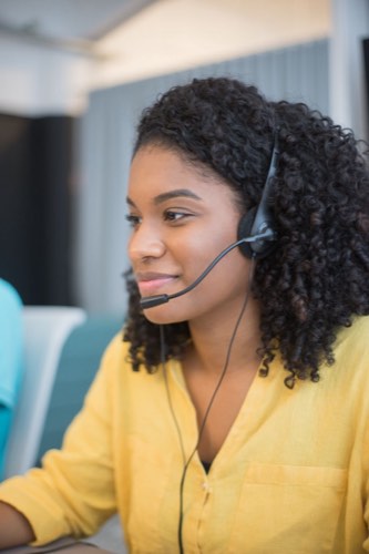 Agent du service client disponible 24/7