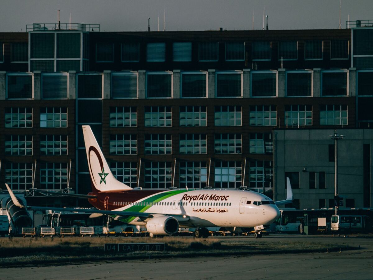 Aéroport Maroc guide : avion Royal Air Maroc sur le tarmac